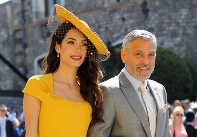 Amal Clooney : son coiffeur révèle les secrets de son sublime beauty look affiché au Mariage de Meghan et Harry