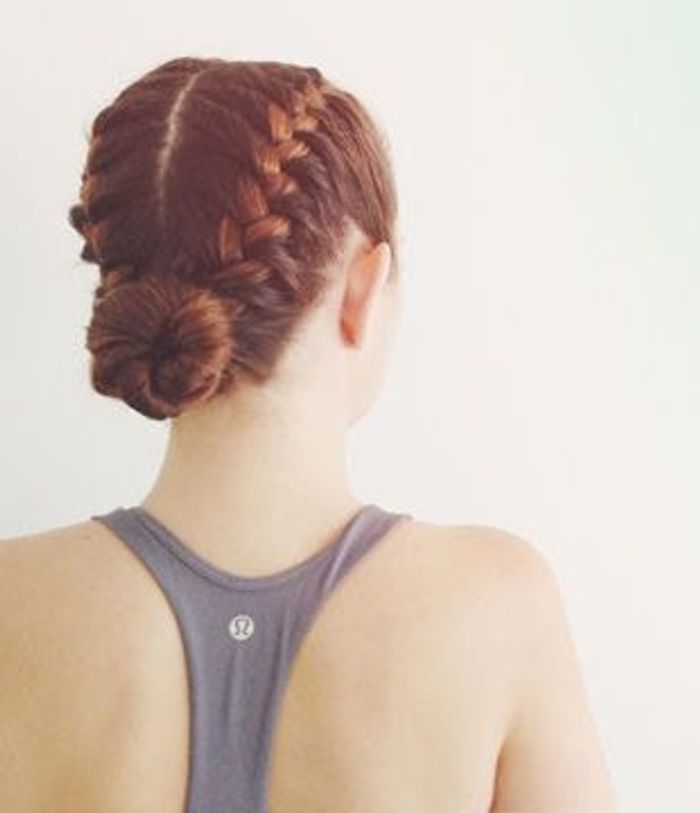 Coiffure chignon pour le sport 26 idées de coiffures pratiques pour
