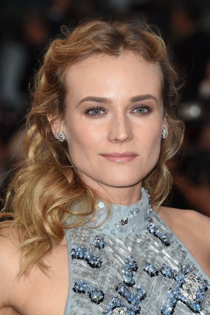 La coiffure romantique - Diane Kruger : ses 35 coiffures La coiffure romantique - Diane Kruger : ses 35 coiffures