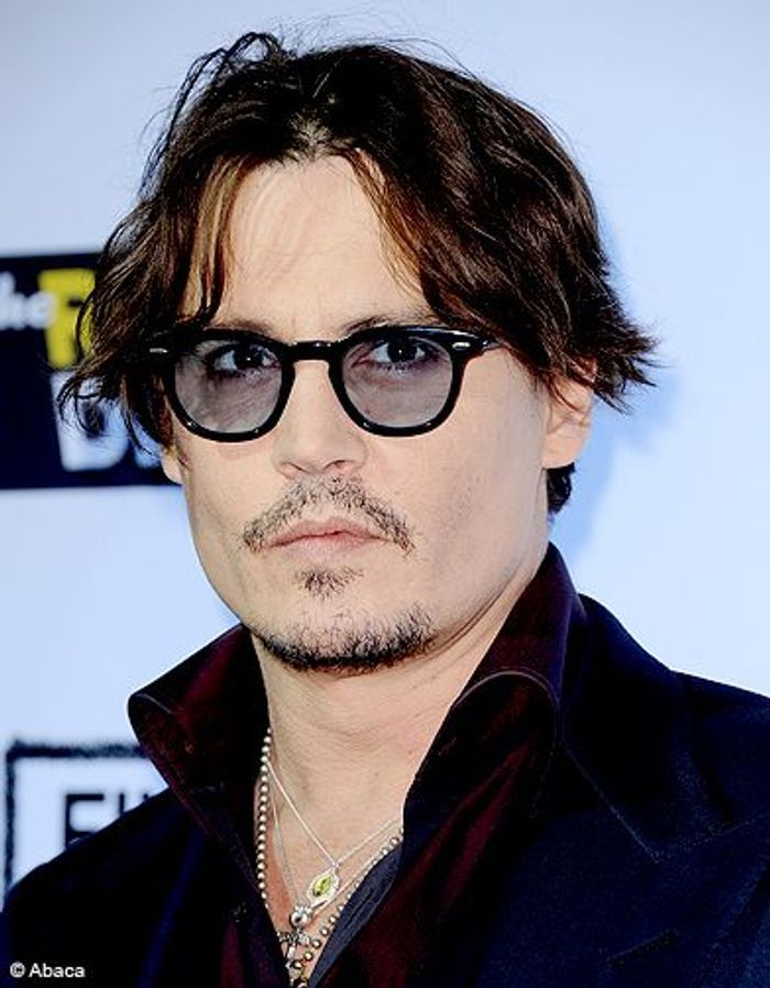 People diaporama stars age johnny depp Plus jeune ou plus vieux, ils