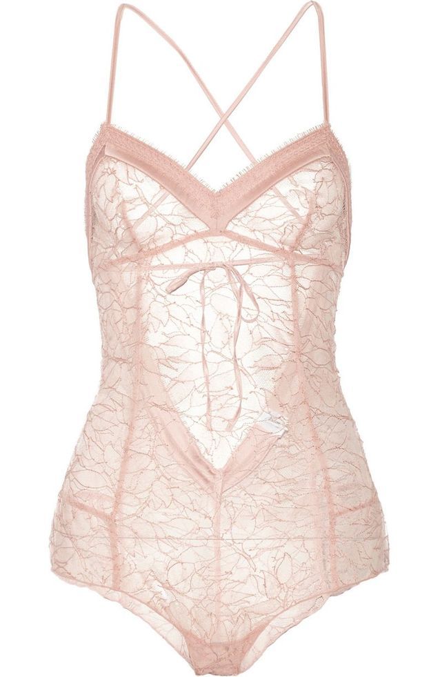 Lingerie De Mariage Madame Aime Lingerie De Mariage Jolis Dessous Mettre Sous Sa Robe
