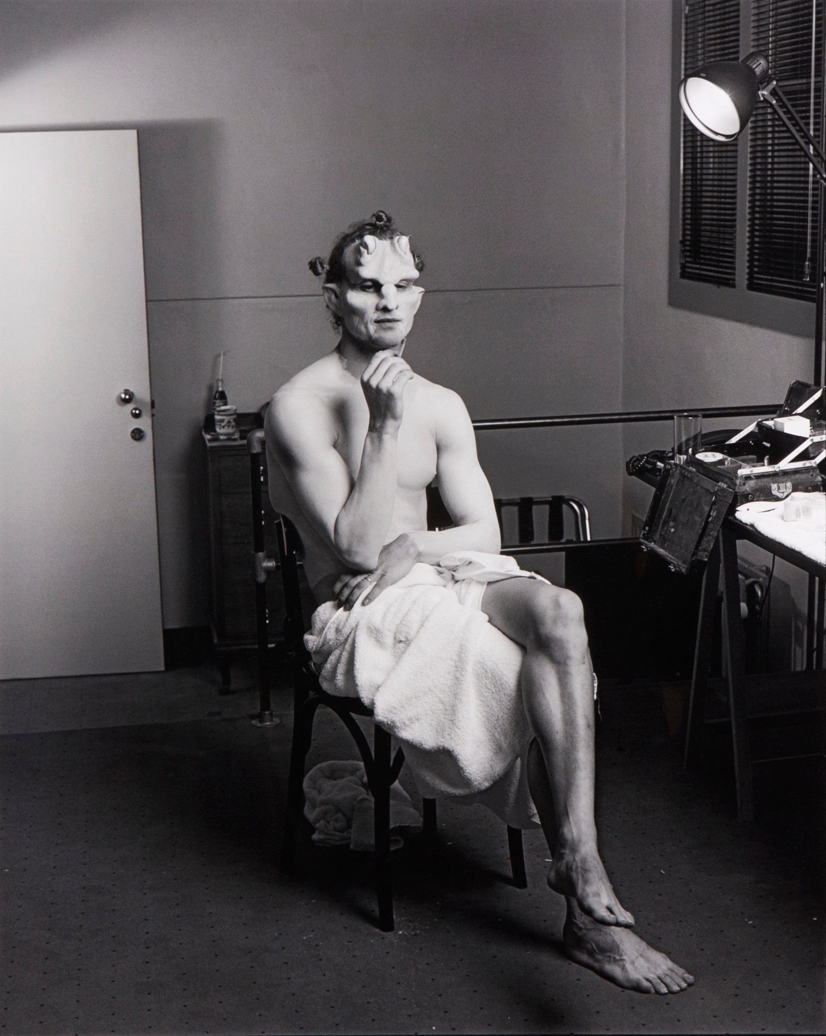 15_-_Annie_Leibovitz_Matthew_Barney_1995_