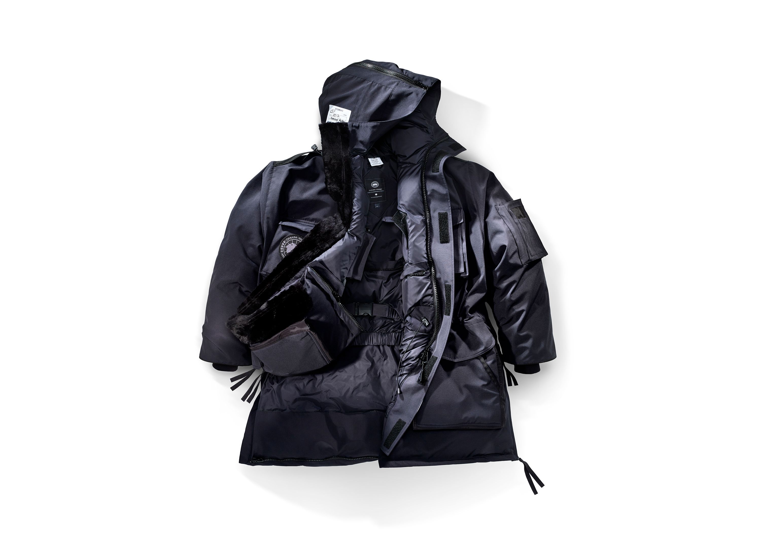 Vetements x Canada Goose la collaboration enfin disponible Elle