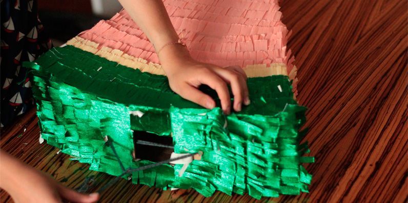 Diy piñata : comment faire une piñata en forme de pastèque avec notre ...