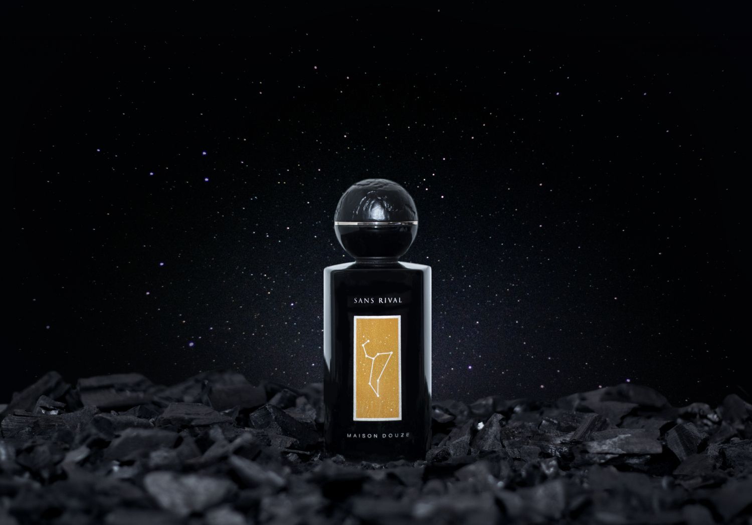 Sans Rival sur noir Sans Rival sur noir