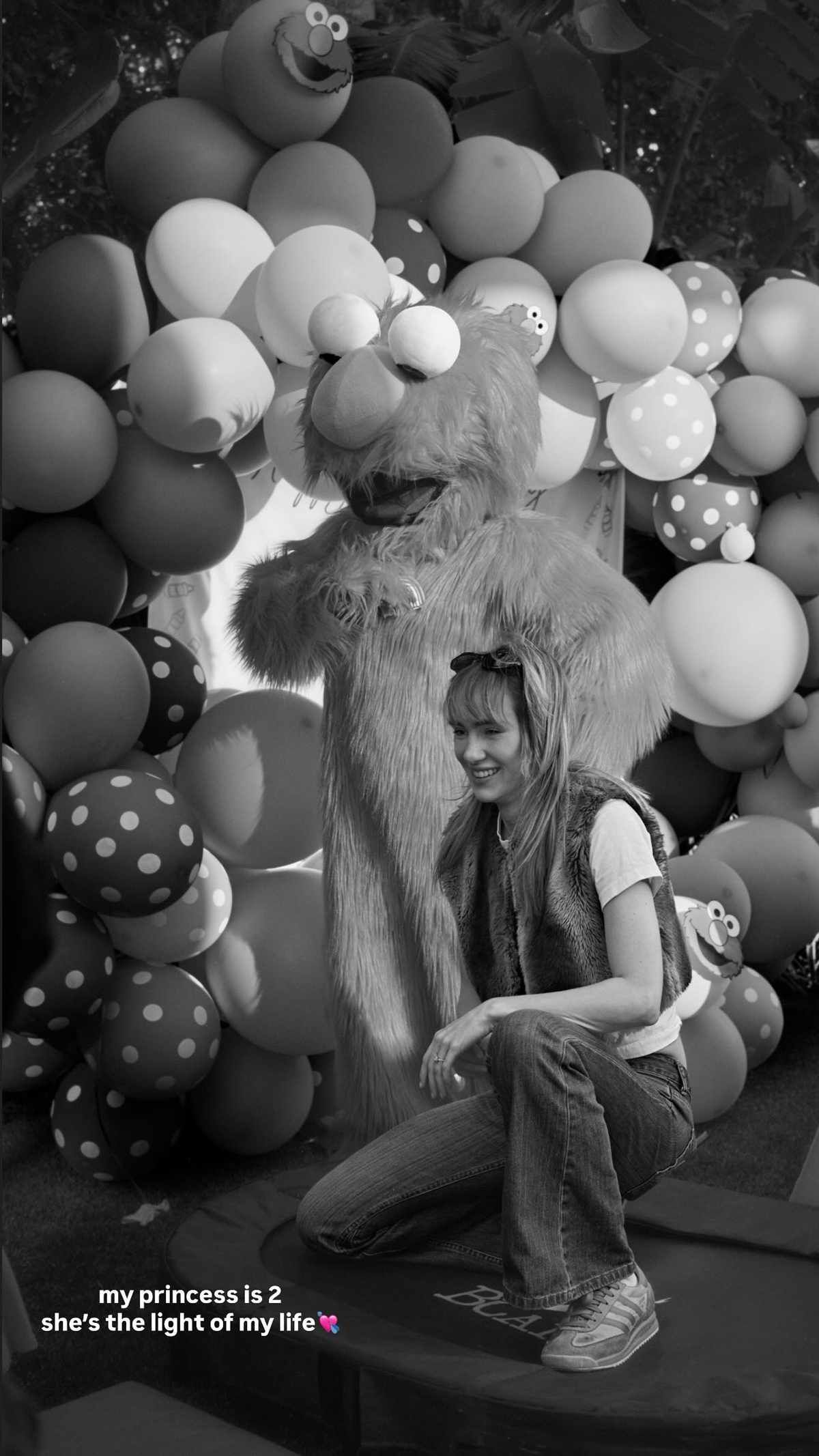 suki-waterhouse-instagram-3926-902fb64ae78848af8197ccb6daf2f18a