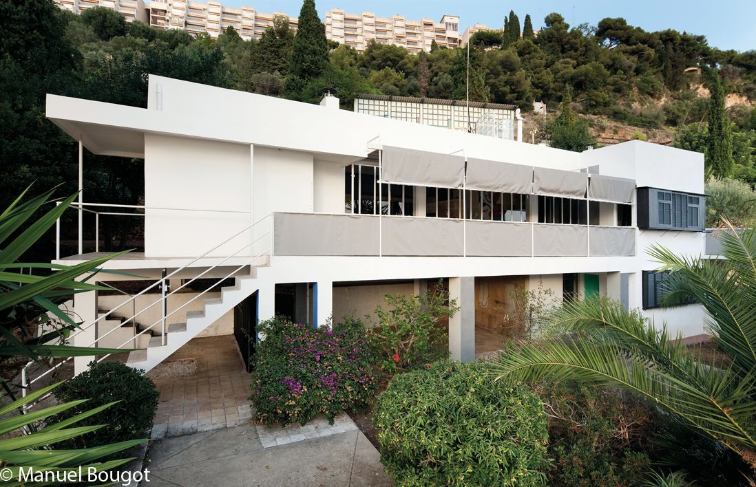Eileen Gray Villa E 1027 La Celebre Villa D Eileen Gray Renait Sur Un Site Architectural Historique Elle Decoration