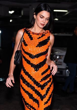 5 règles d’or pour porter l'imprimé tigre, le motif star de 2026 