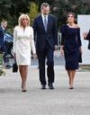 Brigitte Macron : rayonnante en robe couleur crème pour rencontrer Felipe et Letizia d'Espagne
