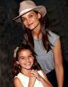 Découvrez la ressemblance frappante entre Katie Holmes et sa fille Suri au même âge
