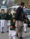 Une attaque terroriste dans une école au Pakistan a fait plus d’une centaine de morts