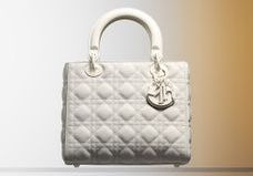 L’histoire du Lady Dior, sac à main préféré de Lady Diana
