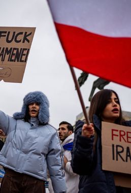 « C'est très difficile de vivre ça de loin » : le témoignage de cinq Franco-Iraniennes