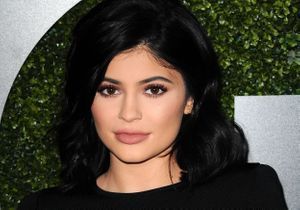 En assumant sa cicatrice, Kylie Jenner inspire la Toile