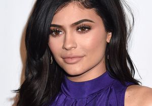Kylie Jenner brûle ses cheveux et doit (vraiment) tout couper