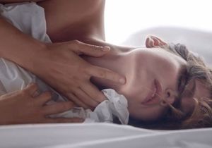 Exclu : la campagne (très) sensuelle de Nina Ricci pour « L’Extase »
