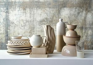 Vaisselle et objets beaux de la cuisine à la table pour l'automne 2021