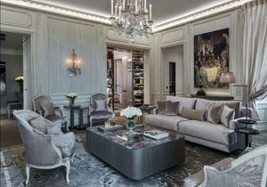 De Marie-Antoinette à Karl Lagerfeld, voici les 5 personnalités marquantes de l’hôtel de Crillon