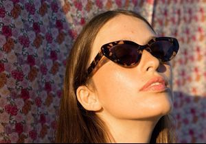 #ElleFashionCrush : Rouje et Jimmy Fairly signent des lunettes de soleil abordables que l’on va porter tout l’été