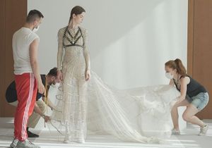 Voici pourquoi il ne faut pas rater « Une femme à la tête de Dior », le nouveau documentaire de Loïc Prigent 