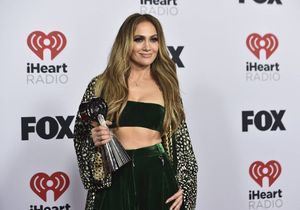 Jennifer Lopez, Willow Smith, Avril Lavigne : le tapis rouge des iHeartRadio Music Awards