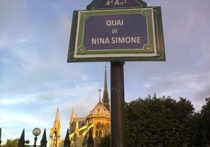 Paris : quand les féministes rebaptisent les noms de rues de la capitale
