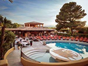 Hotel Byblos_Saint Tropez ©Stephan Julliard (2)