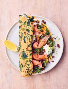 Omelette-pain-de-seigle-et-saumon-fume