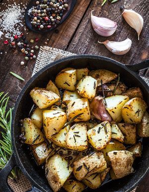 Pommes de terre confites à la cocotte