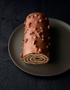 Bûche roulée chocolat-noisette de Cyril Lignac