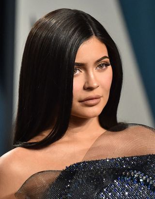 L’astuce de Kylie Jenner pour faire tenir son maquillage toute la journée