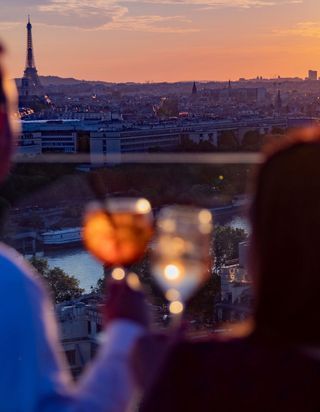 Laho, le meilleur rooftop pour admirer le coucher de soleil à Paris !