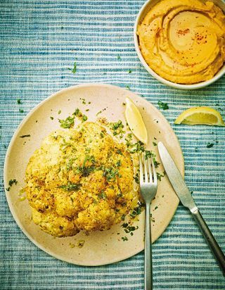 Chou Fleur Entier Roti Pour 6 Personnes Recettes Elle A Table