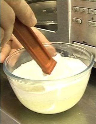 The Creme Anglaise Pour 6 Personnes Recettes Elle A Table