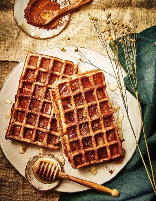 Banane Rotie Au Miel Vanille Et Cannelle Pour 4 Personnes Recettes Elle A Table
