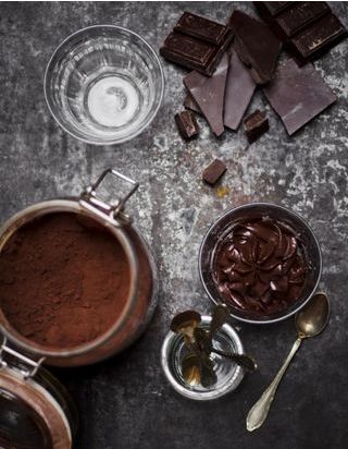 La Mousse Au Chocolat Rapide Pour 8 Personnes Recettes Elle A Table
