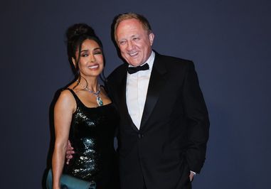 Salma Hayek : apparition étonnante avec son époux François-Henri Pinault sur le Tour de France