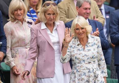 Wimbledon : la reine Camilla fait une apparition royale avec sa sœur Annabel Elliot
