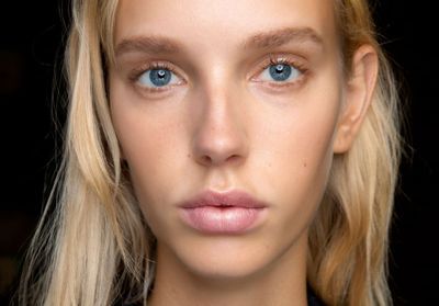Comment cacher ses racines quand elles sont trop voyantes ?