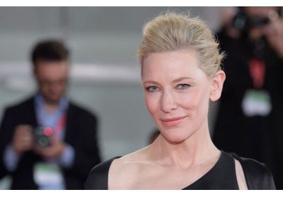 Coiffure : Cate Blanchett adopte la frange idéale pour les plus de 50 ans