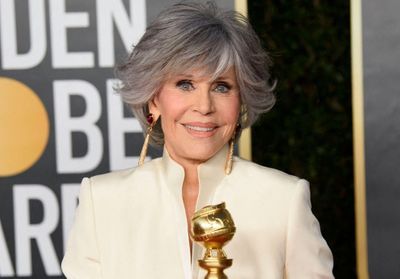 Jane Fonda fait sensation avec sa nouvelle coupe mulet