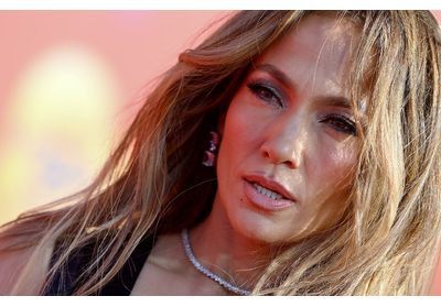 Jennifer Lopez est méconnaissable avec cette couleur de cheveux étonnante