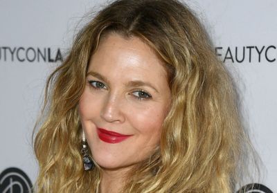 Drew Barrymore sans maquillage à l'occasion de son 47e anniversaire