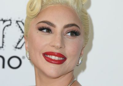 Lady Gaga : le rouge à lèvres qu’elle portait aux Oscars coûte moins de 20 €   