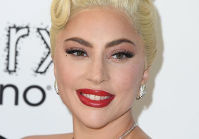 Lady Gaga s'affiche sans maquillage et elle est rayonnante