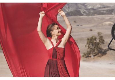 EXCLU - Pour Dior, Natalie Portman et Yara Shahidi voient la vie en rouge