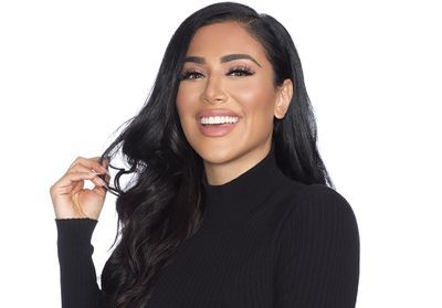 Huda Kattan : les tips de la fondatrice de Huda Beauty pour lancer sa marque de beauté