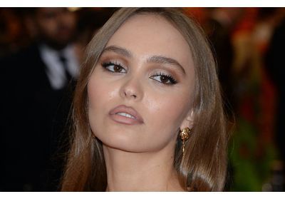 Lily-Rose Depp : on sait comment reproduire son maquillage signature