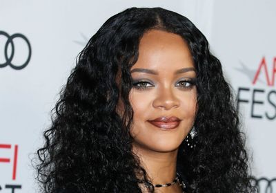 Rihanna : voici le secret de son teint frais et lumineux