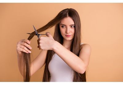 Cheveux : la règle des 5,5 cm pour savoir quelle longueur adoptée